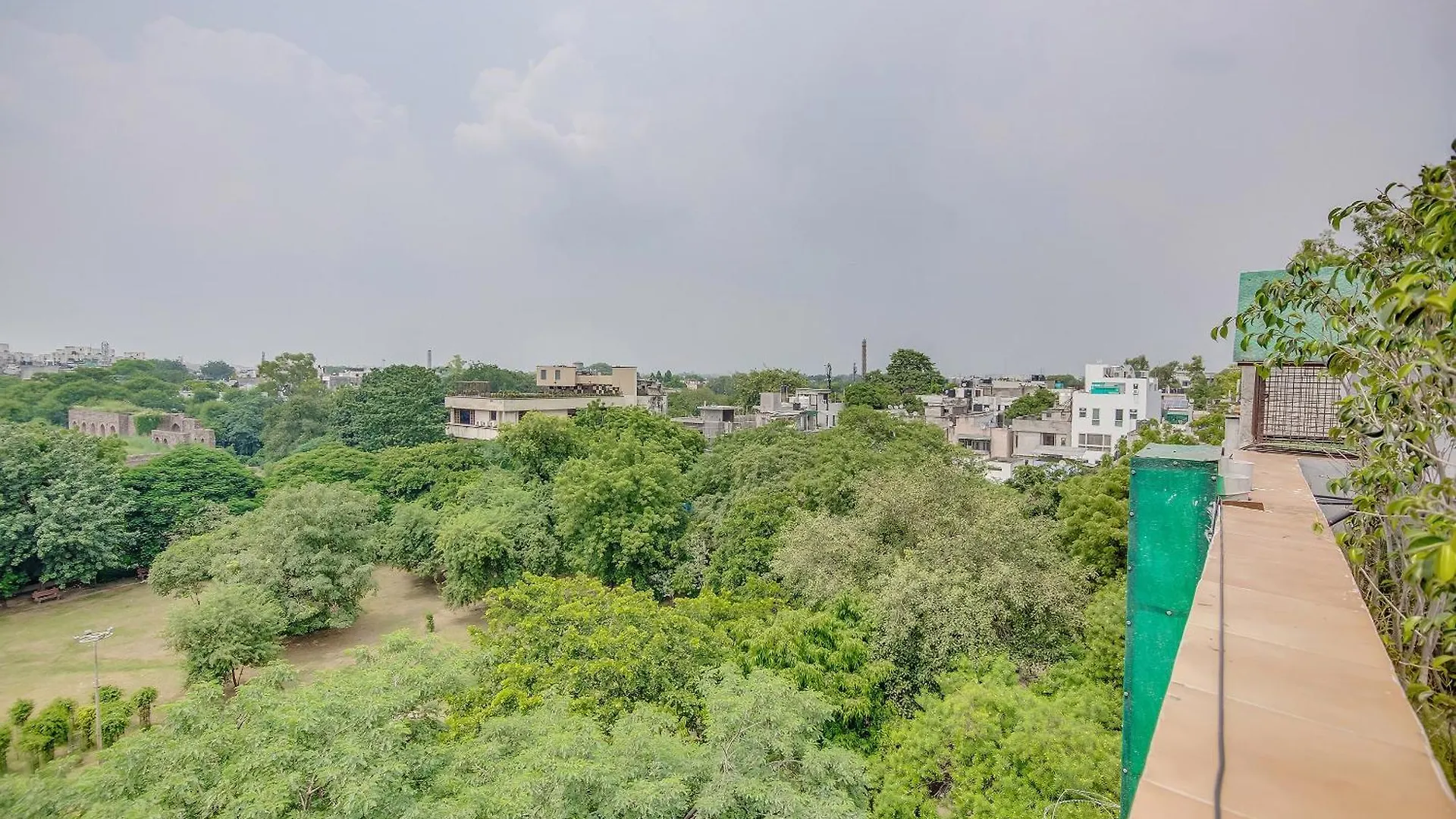 Enjoy Homes 78926 Delhi  3*, Delhi (National Capital Territory of India)