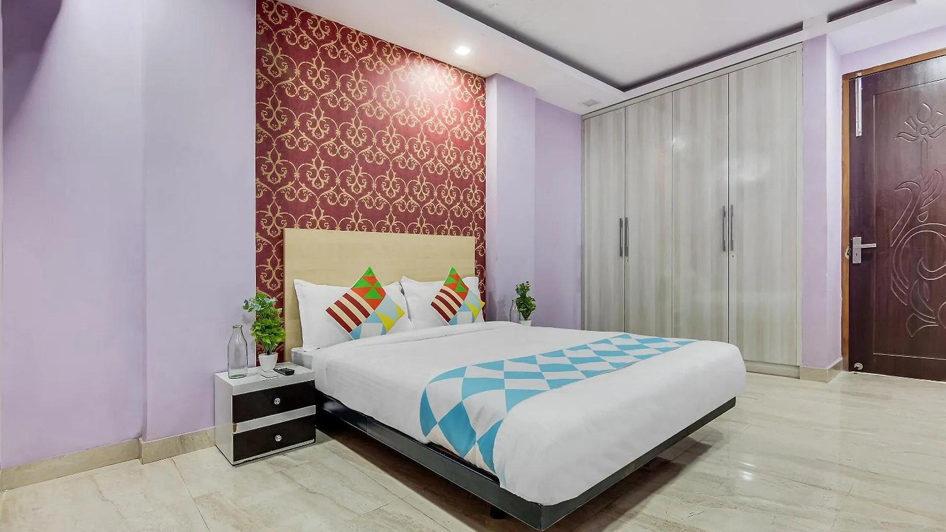Enjoy Homes 78926 Delhi  Guest house Delhi (National Capital Territory of India)