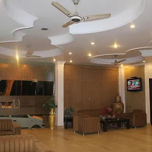 O Grand *** Delhi (National Capital Territory of India)